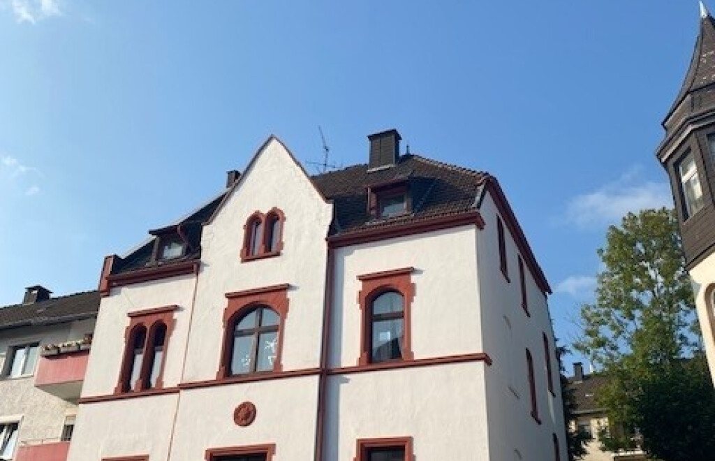 3-Familienhaus mit Einliegerwohnung - Perfekt für Kapitalanleger oder Eigennutzer